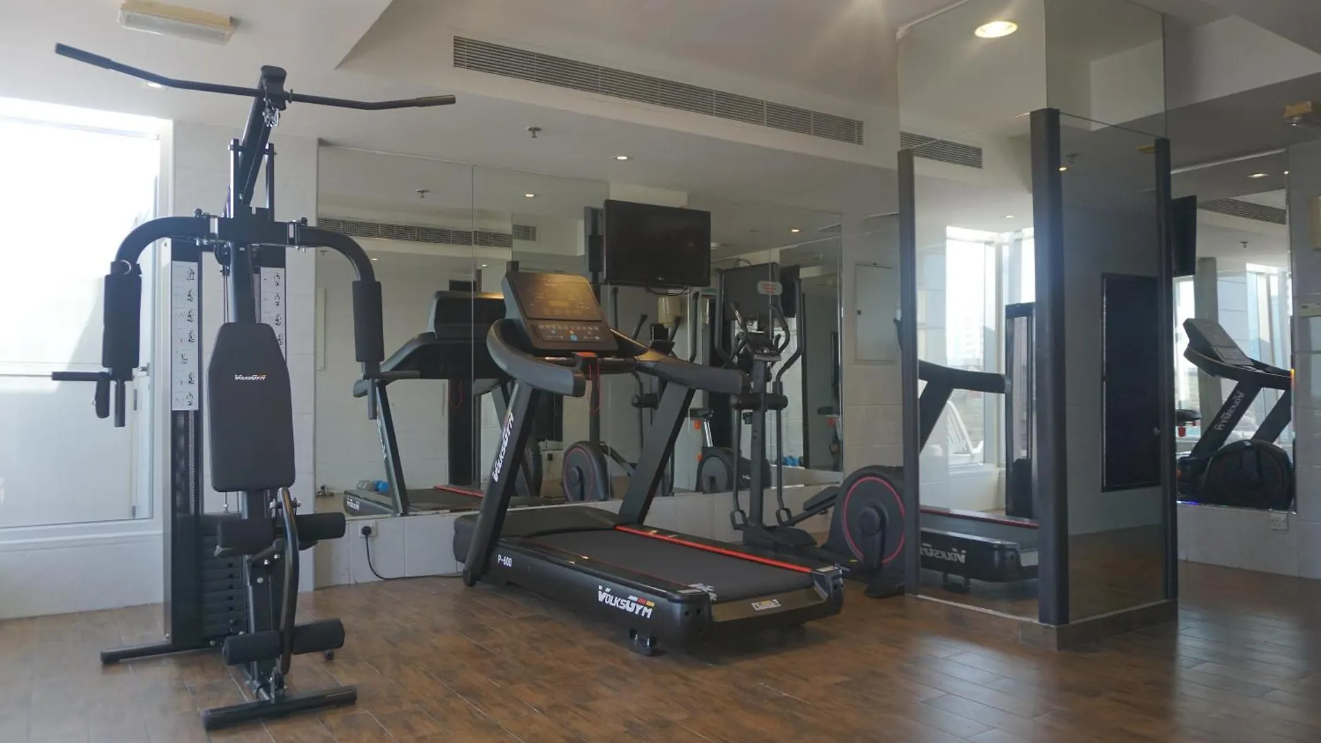 Royal Grand Suite Hotel Şarja Birleşik Arap Emirlikleri