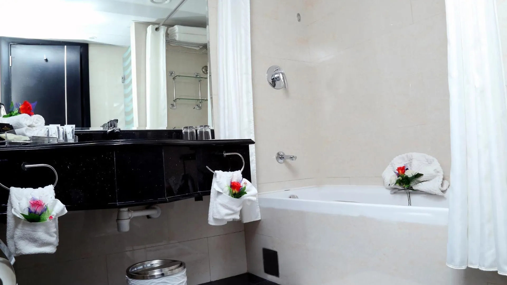 **** Apart Otel Royal Grand Suite Hotel Şarja Birleşik Arap Emirlikleri