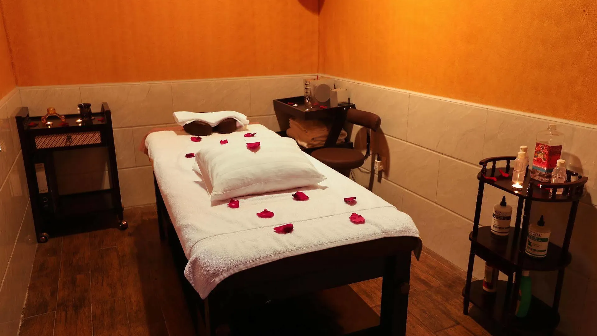 Royal Grand Suite Hotel Šardžá Aparthotel
