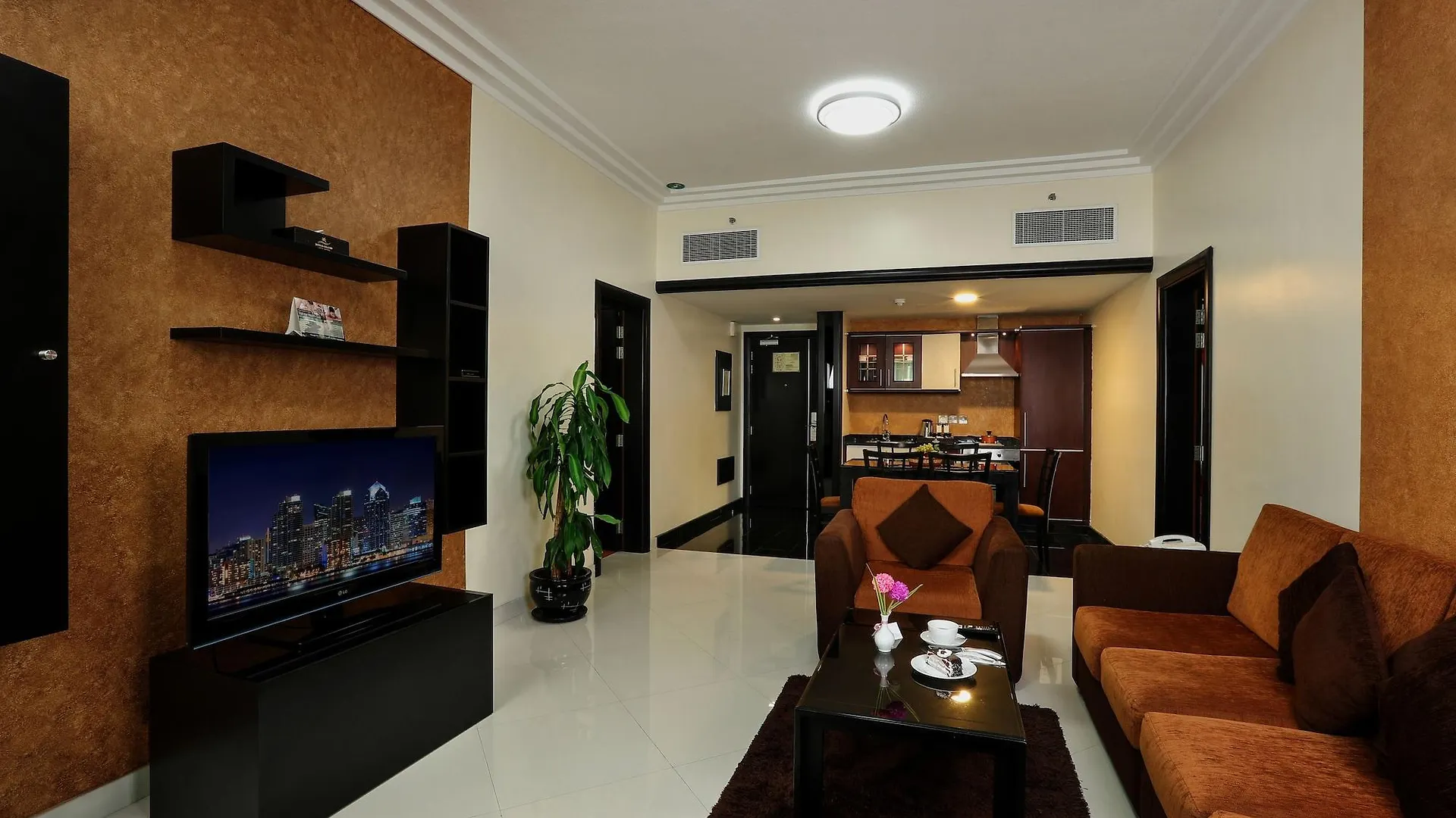Royal Grand Suite Hotel Шарджа 4*,  ОАЭ